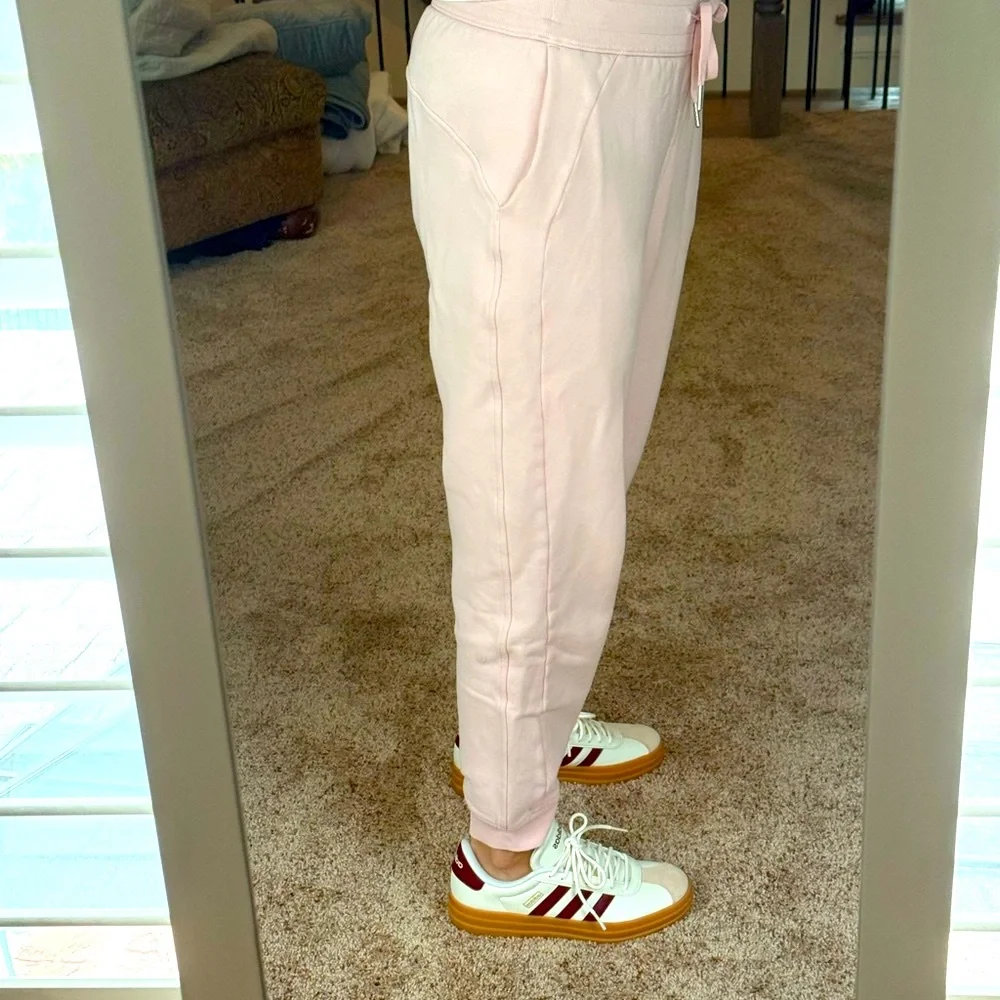 Lululemon Scuba Joggers - Picture 3 of 7